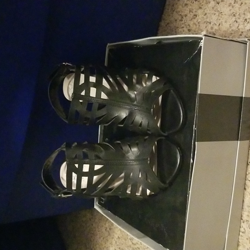 Vince Camuto black heels size 7.5